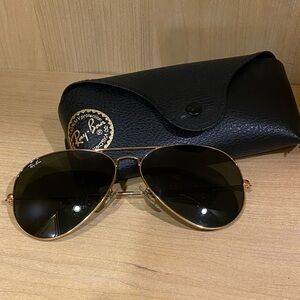 Ray-Ban RB3025 Gold Aviator Sunglasses with Black Case unisex Very Nice!